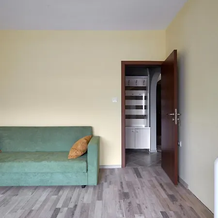 Apartment Spacious & Cozy Pastel Flat In Burgas